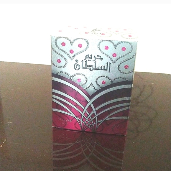 Hareem Al Sultan Silver oil perfume 35ml Brand new in wrap box. - Picture 2 of 10